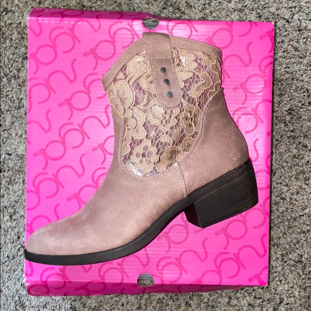 Sugar Boots